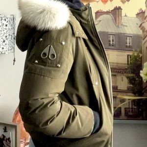 Moose Knuckle Bomber